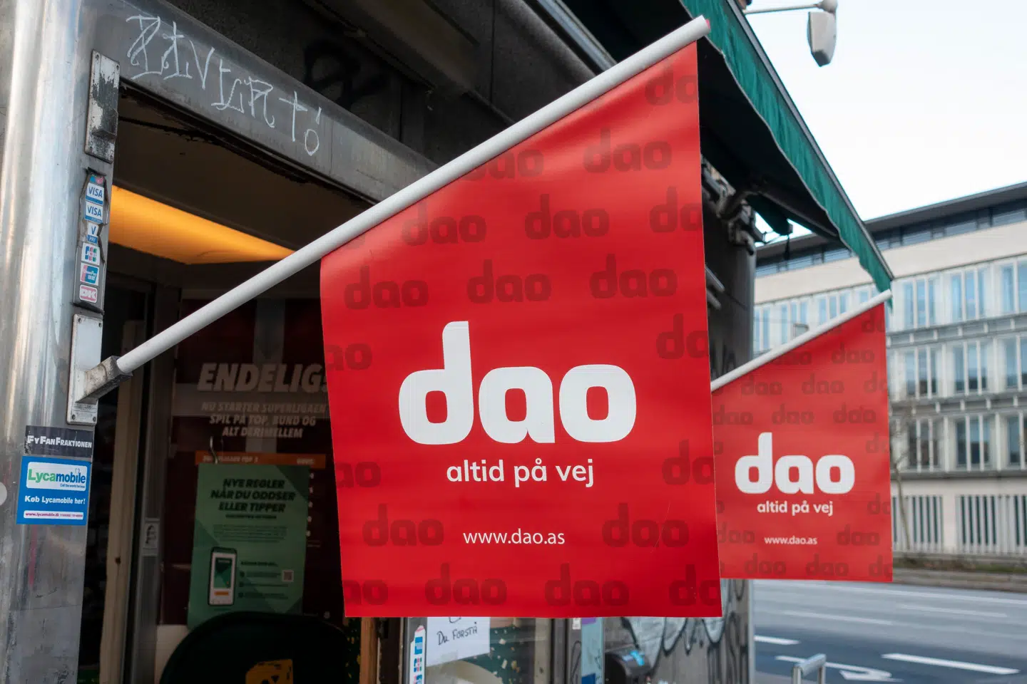 Dansk Avis Omdeling (DAO) har fra årsskiftet overtaget al brevomdeling i Danmark, herunder af de prøvekit, der indgår i screeningsprogrammet for tarmkræft, men som har vist sig at blive indleveret de forkerte steder.