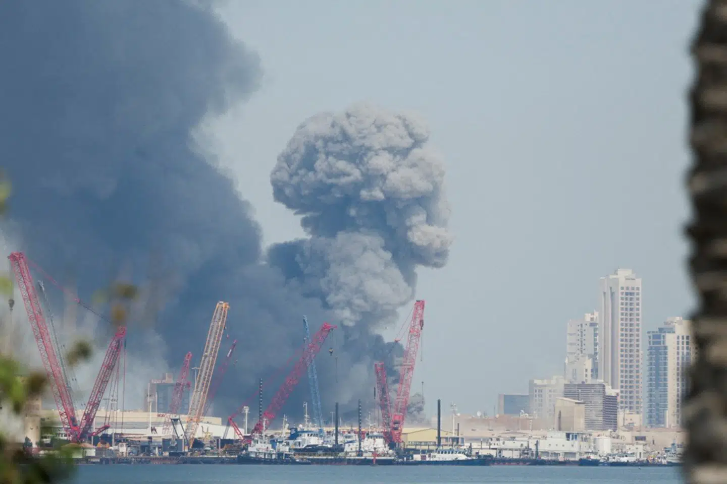 Iran er begyndt at gengælde de israelsk-amerikanske angreb her i Bahrain.