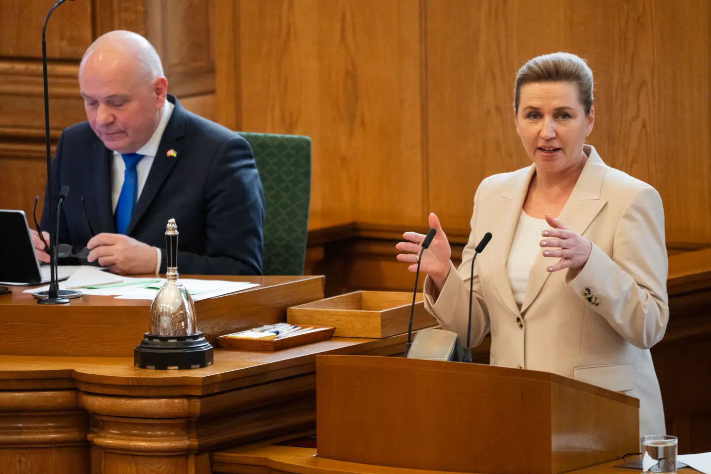 Statsminister Mette Frederiksen har udskrevet folketingsvalg og foreslået en skat på formuer.