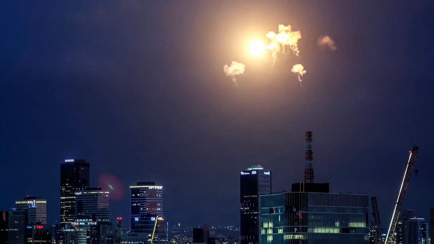 Eksplosioner fra lørdagens projekttilaflytninger foretaget af Israels missilforsvarssystem.