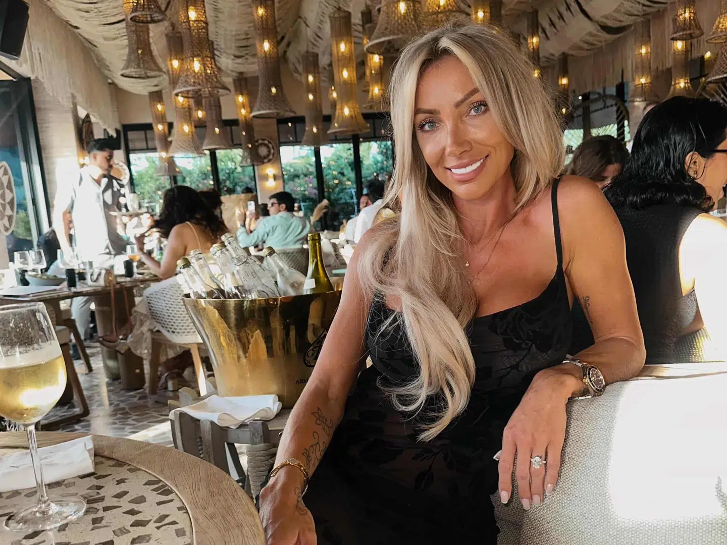 Iværksætter Helene Hüttmann arbejder i Dubai, hvor hun blandt andet beskæftiger sig med træning.