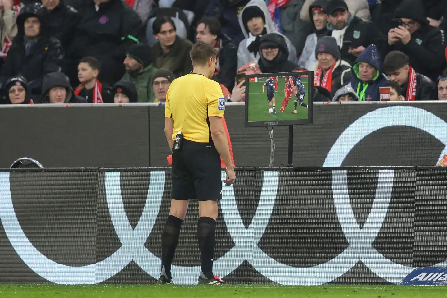 Det Internationale Fodboldforbund (Fifa) har givet opbakning til at udvide videodommernes ansvarsområde, når de hurtigt er i stand til at rette fejl. (Arkivfoto).