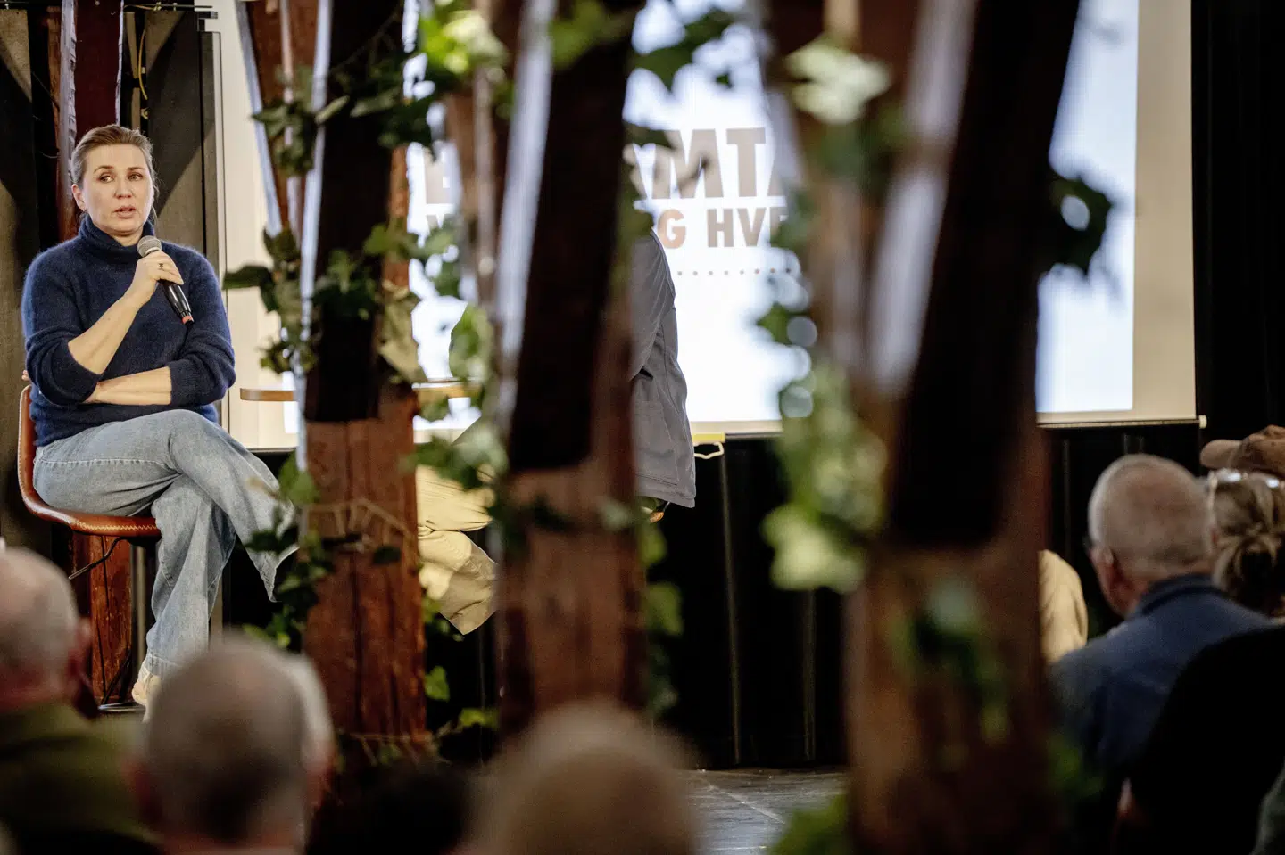 Statsminister Mette Frederiksen (S) deltog lørdag aften ved et arrangement i Baghuset i Ballerup.