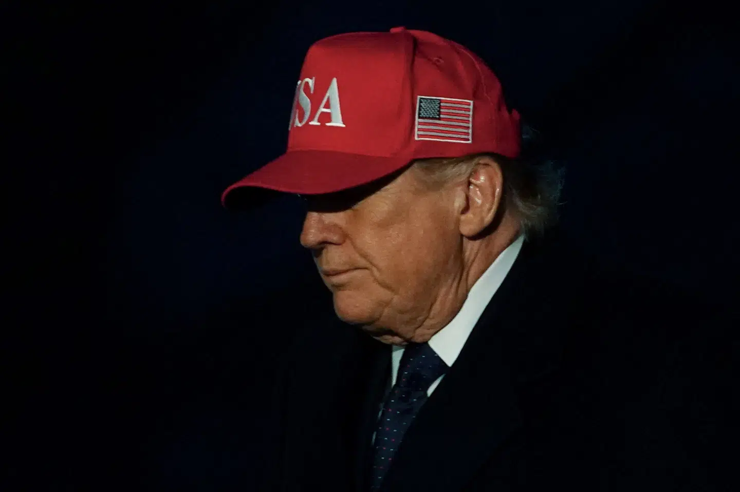 USA's præsident, Donald Trump, vendte søndag tilbage til Det Hvide Hus, efter at han i Florida havde holdt et pressemøde om, at Israel og USA havde iværksat angreb på Iran.