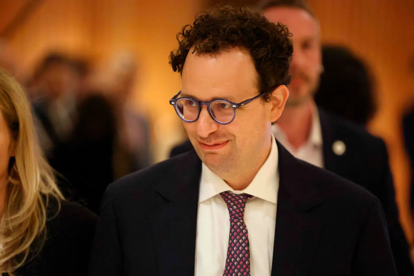 Den amerikanske udvikler af den kunstige intelligens Claude, Anthropics topchef Dario Amodei afviste på et møde i sidste uge USAs forsvarsminister, Pete Hegseths, krav om at få ændret i brugerbetingelserne for teknologien.