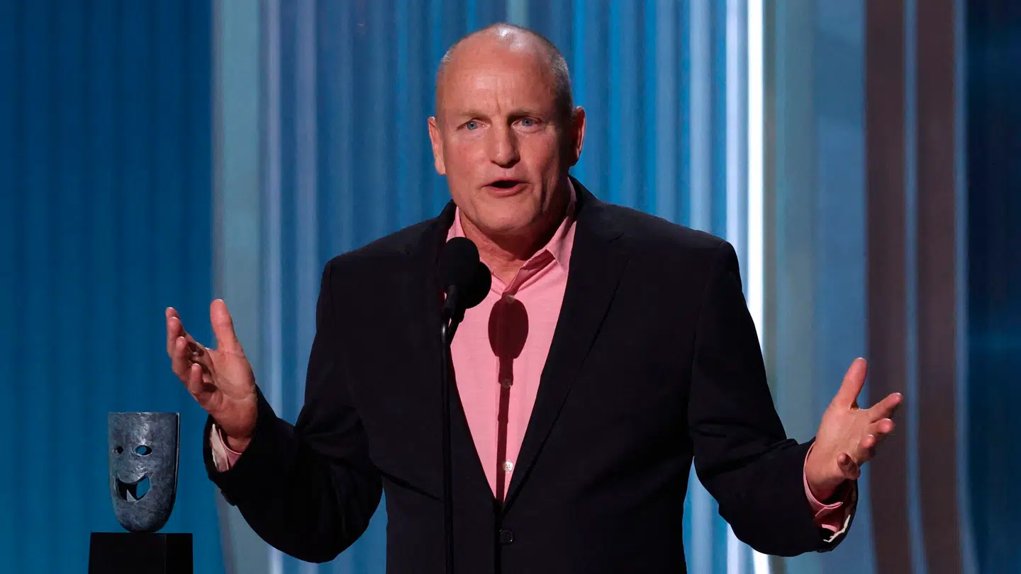 Det kan være svært at skulle være sjov på kommando, måtte Woody Harrelson erkende.