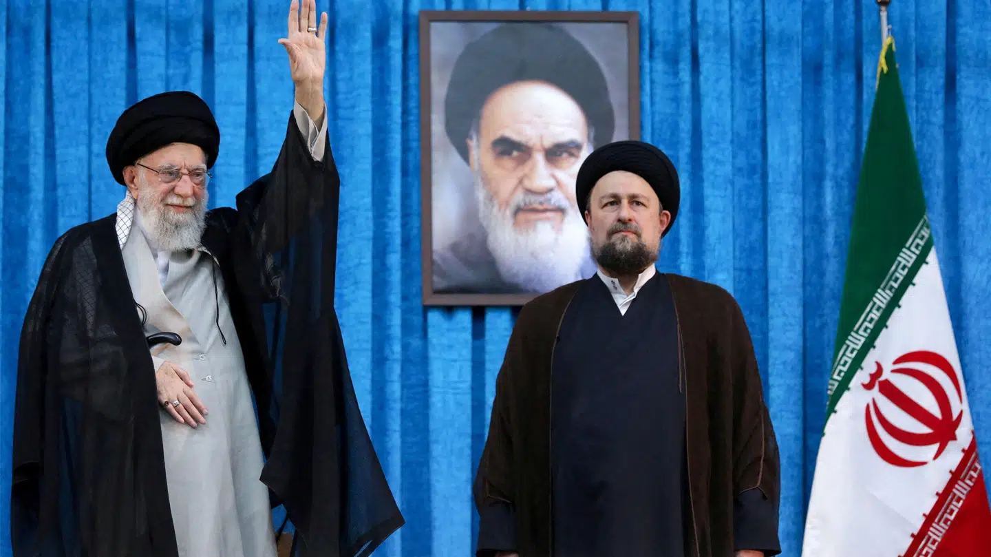 Arkiv: Iranske statsmedier har bekræftet, at Irans øverste leder, Ayatollah Ali Khamenei, er blevet dræbt. Det samme gælder for flere af de øverste ledere i Iran.