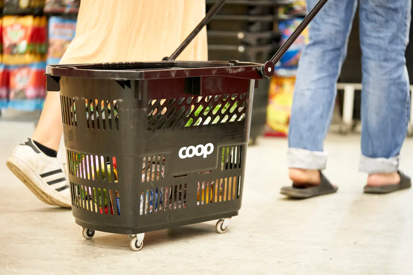 Arbejdsnedlæggelsen omfatter alle Coops fire kæder, Kvickly, SuperBrugsen, Brugsen og 365 Discount. Dermed kan den i princippet ramme alle Coops butikker.