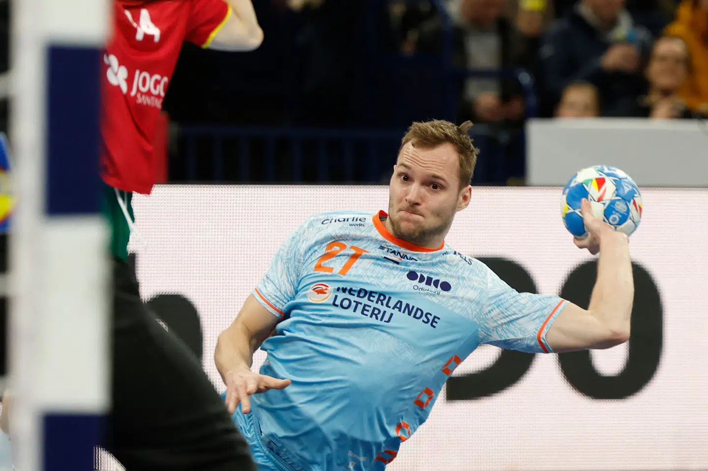 Alec Smit, som her ses i aktion for Holland, er ude med en knæskade i længere tid. (Arkivfoto).