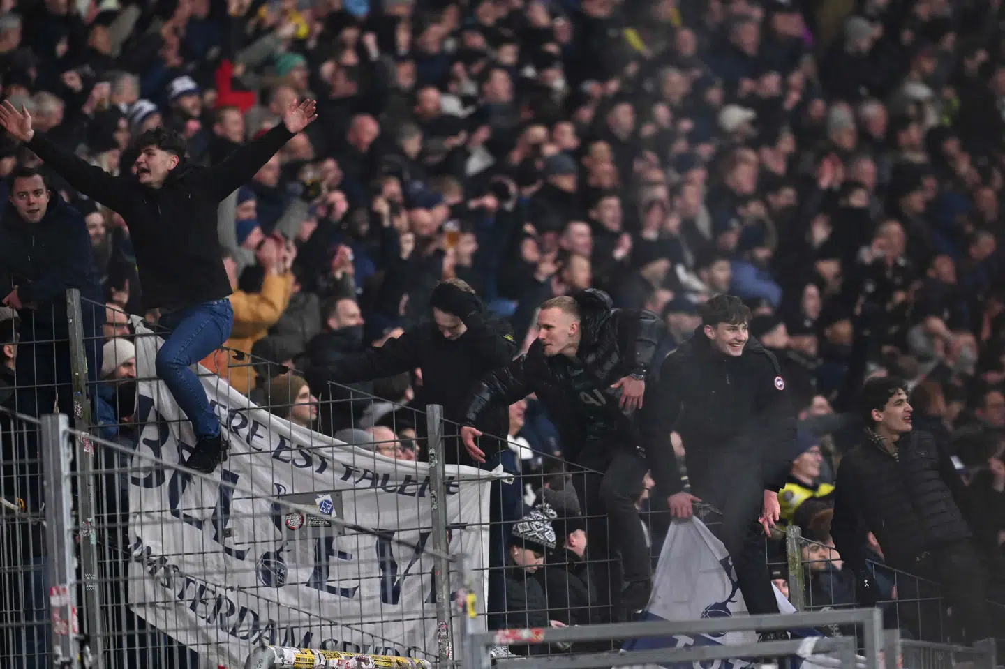 Tottenham-fans under udekampen mod Frankfurt. (Arkivfoto).