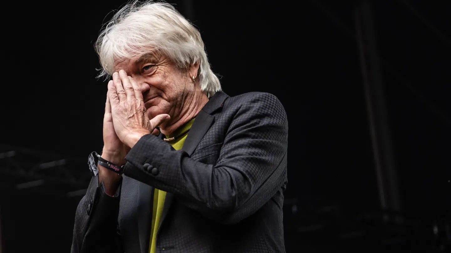 Lars Lilholt Band spillede på Smukfest fredag den 4. august 2023. Kort inden havde han spillet på Jelling Musikfestival.