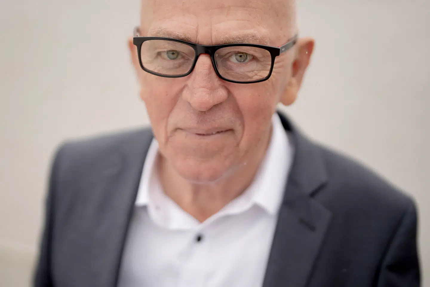 Hvis Troels Lund skal lave en blå regering, bliver det sandsynligvis også med Dansk Folkeparti. Men han og partiet ser vidt forskelligt på støtten til Ukraine, skriver Villy Søvndal i denne kommentar.