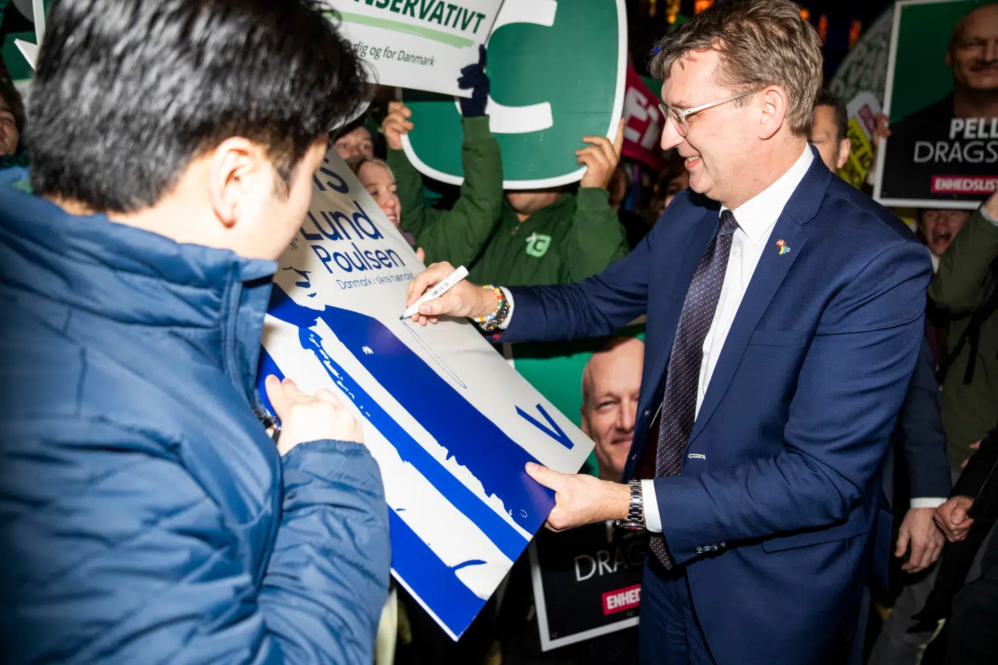 Venstrefløjspartierne har lagt pres på Venstre i spørgsmålet om danskernes drikkevand. Torsdag blev partiets position afklaret, men i Moderaterne mener man, at Venstre narrer sine vælgere.