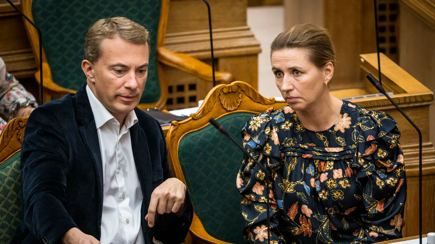 En stående konflikt om prisen på oksekød udfolder sig også mellem Messerschmidt og Frederiksen i TV 2-programmet 'Højskolen'.