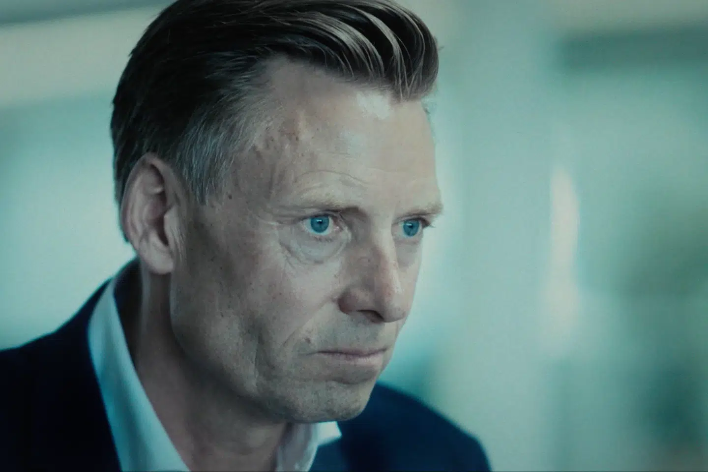 Nicolai Dyhr blev fyret fra advokatfirmaet Horten efter sin ufrivillige tv-optræden. Nu er han idømt tre bøder af advokaternes egen vagthund.