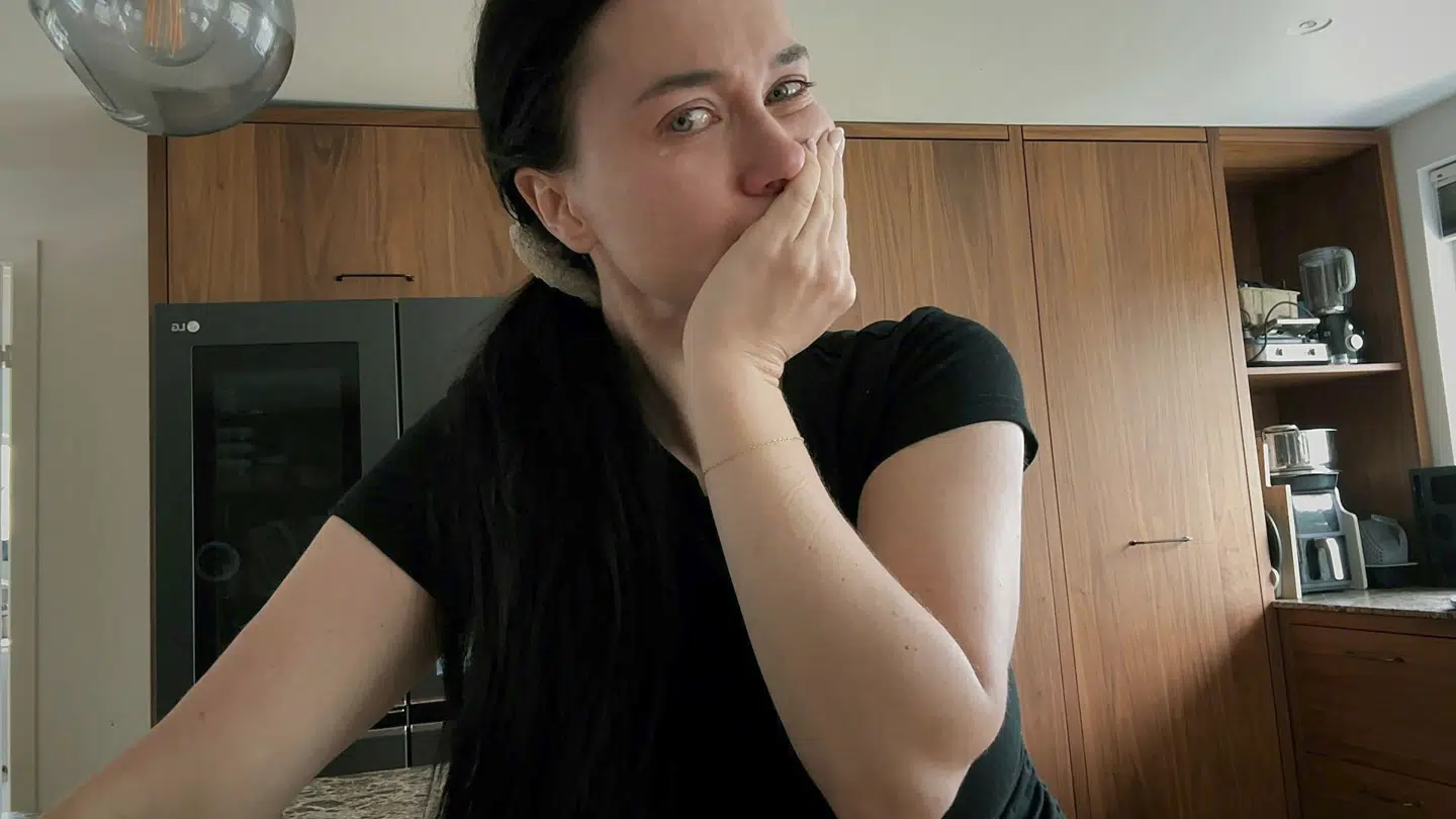 Irina Olsen er opløst af tårer i nyt TV 2-program.