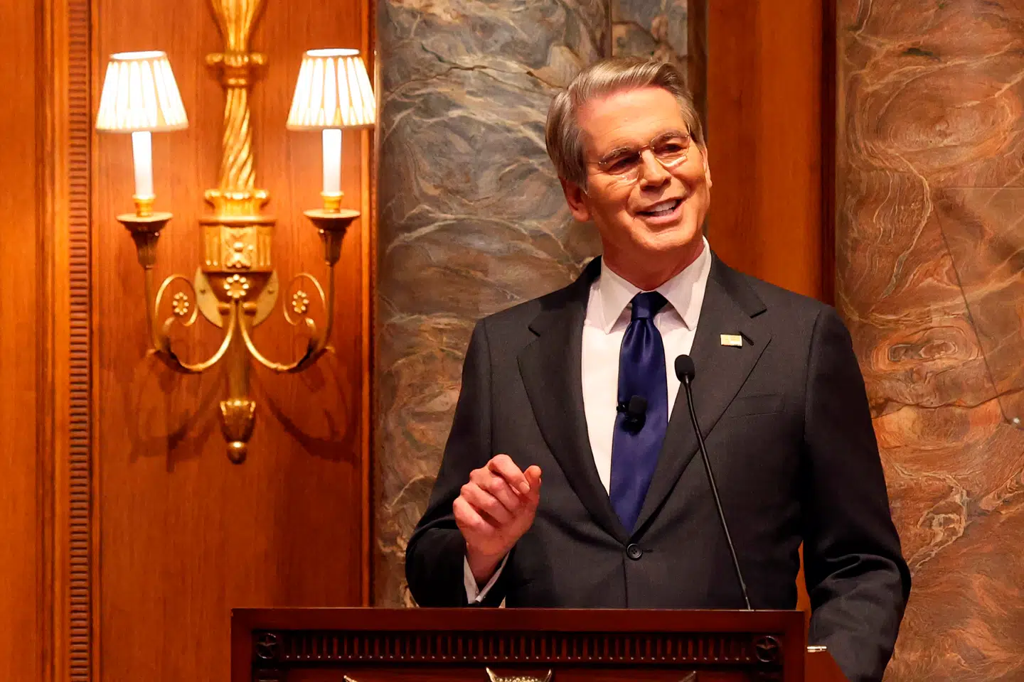 USAs finansminister, Scott Bessent, forventer, at der indføres en allerede annonceret global straftold på 15 procent i denne uge.