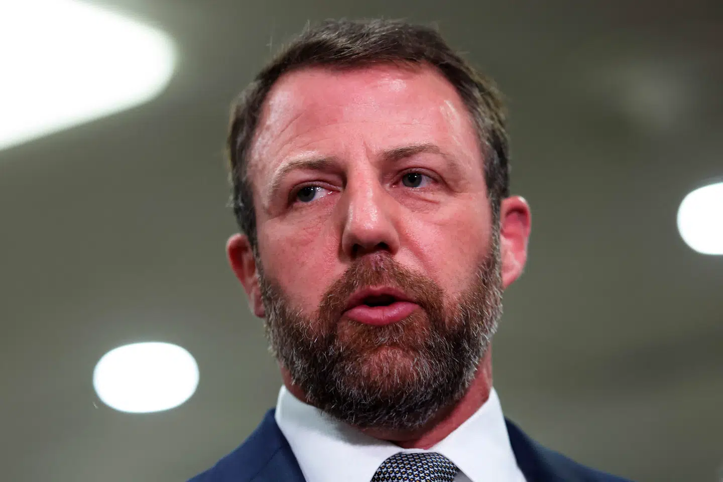 Markwayne Mullin er en af de republikanere, der forsøger at dirigere ordet krig væk fra den amerikanske aktion i Mellemøsten.