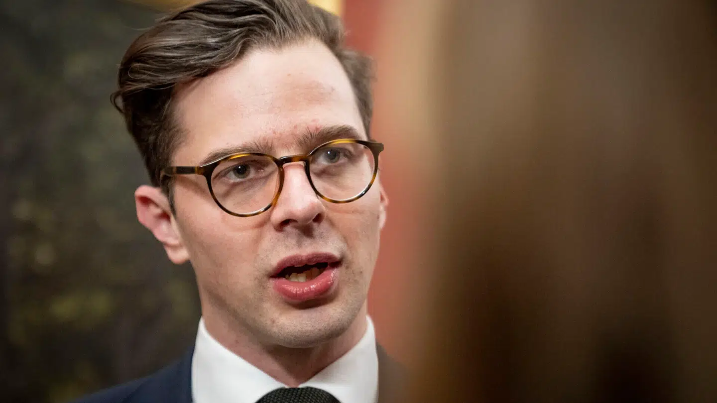 Liberal Alliances formand Alex Vanopslagh er sammen med de andre partiledere med i et nyt TV 2-program, der har premiere onsdag.