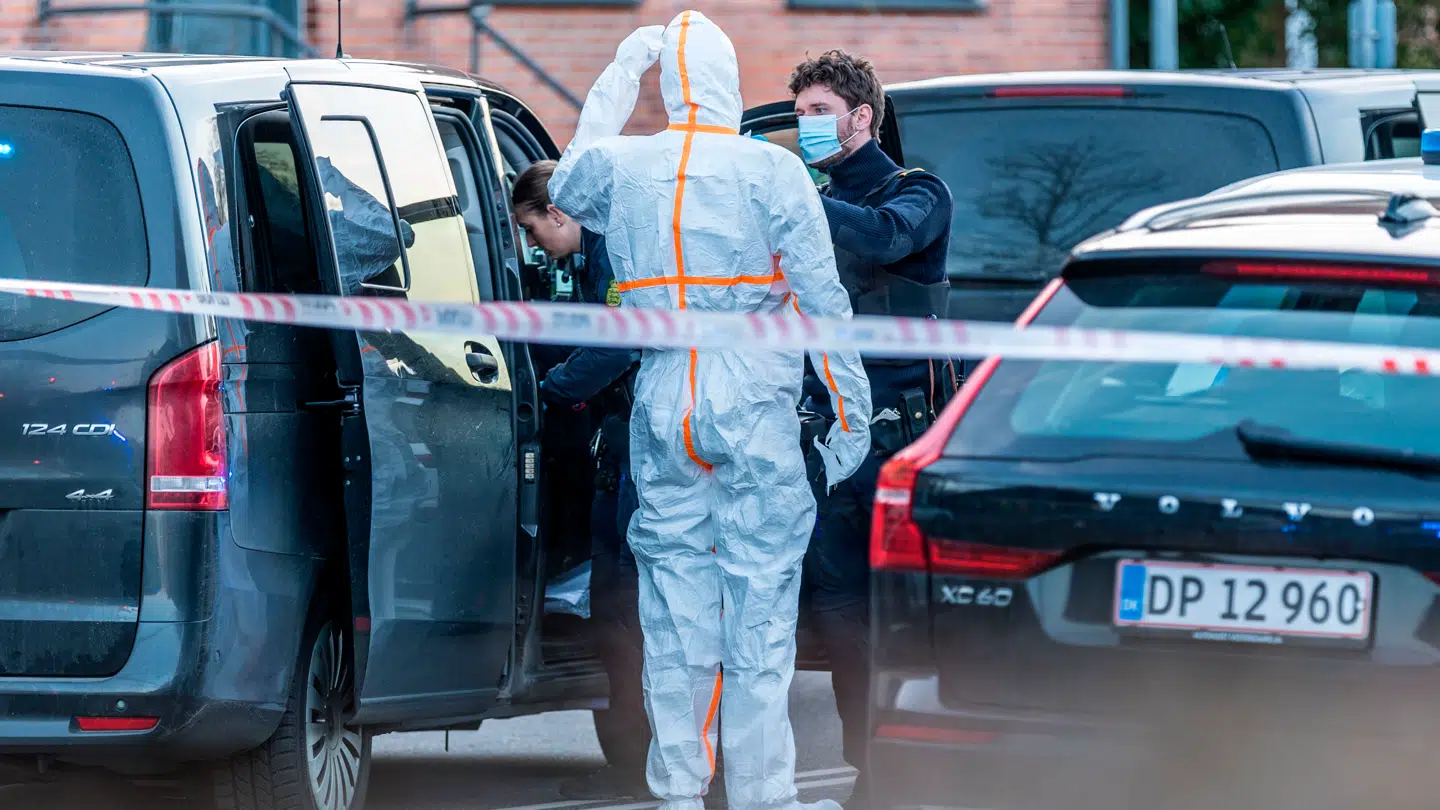 Politiet undersøger et mistænkeligt forhold på på Måløv Hovedgade onsdag.