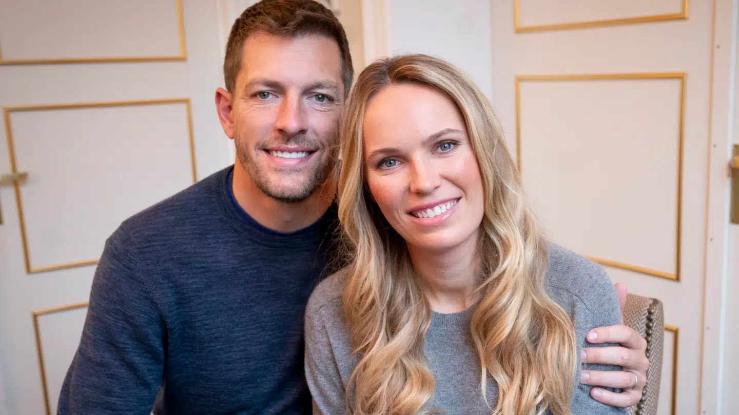 Caroline Wozniacki og hendes mand, David Lee fester løs på luksusyacht.