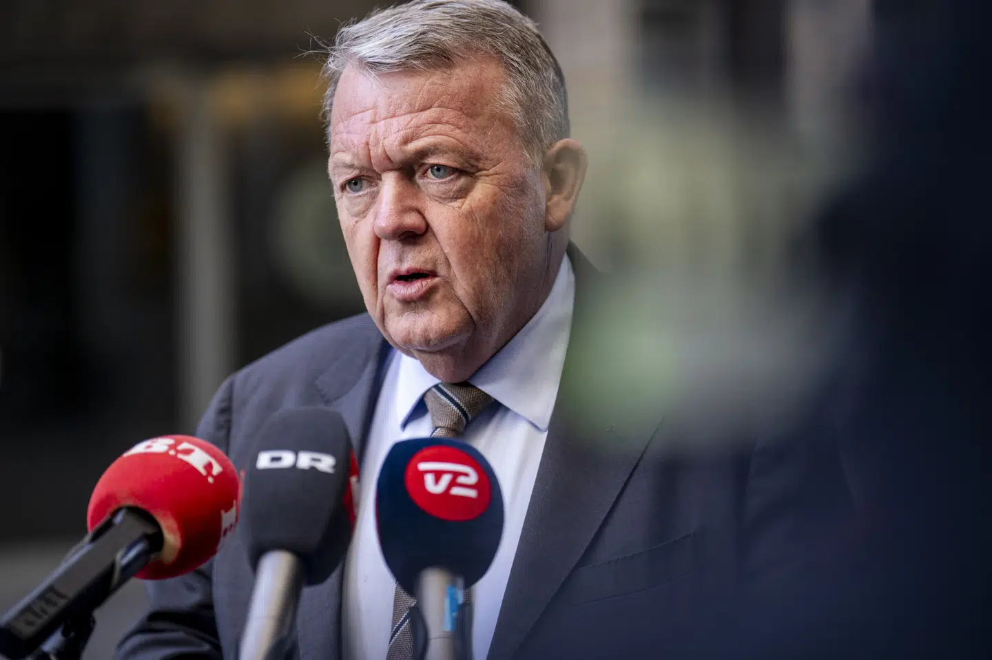 Udenrigsminister Lars Løkke Rasmussen (M) indkaldte til et pressemøde torsdag om de strandede danskere i Mellemøsten.