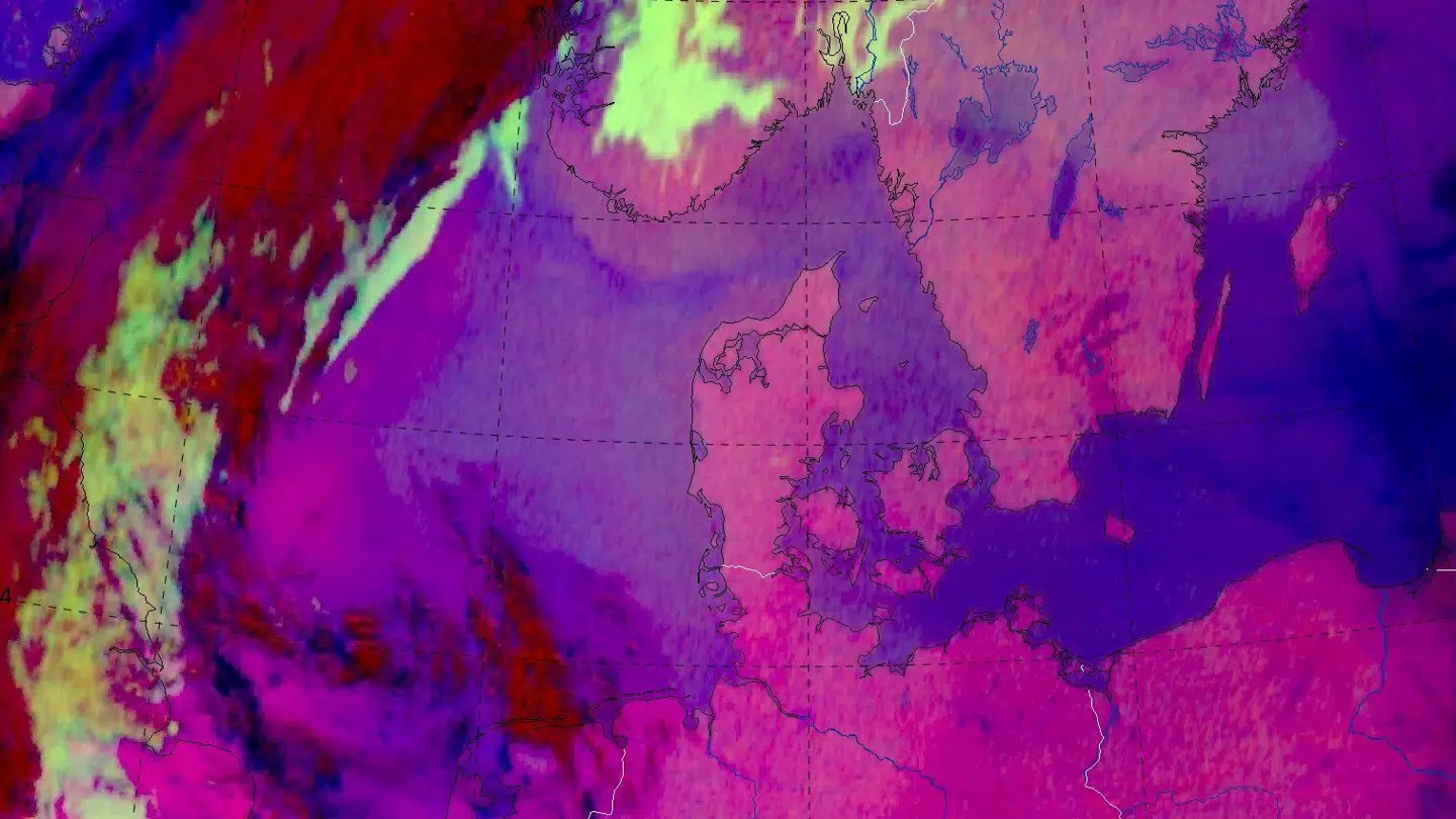 Sådan ser vejret ud denne fredag, før det skifter lørdag.
