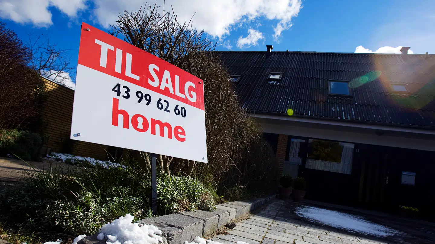 Utilfredsheden består blandt andet i, at flere af mæglerkædens store franchise-tagere er blevet opsagt, lyder det.