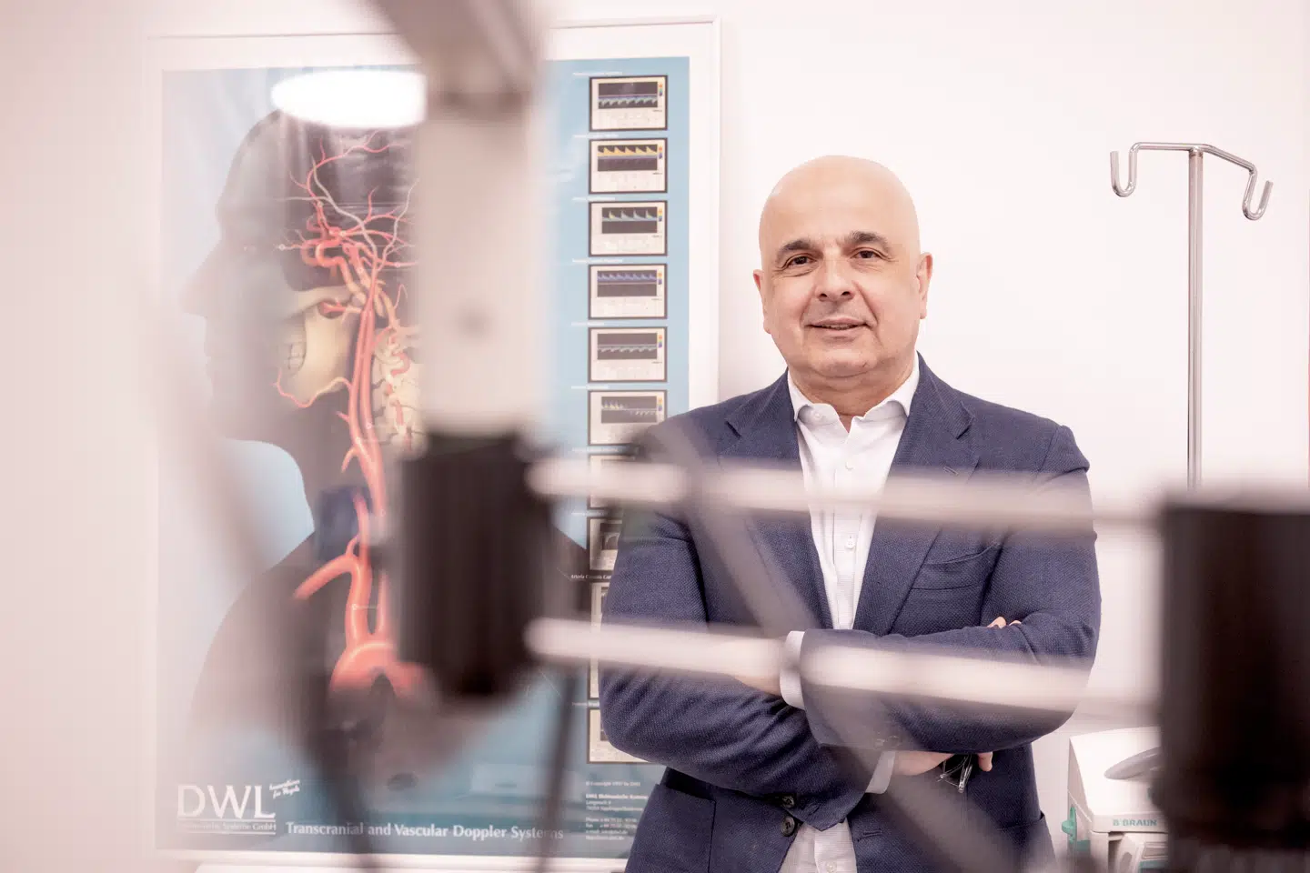 Som ung fik Messoud Ashina jævnligt anfald. I dag er de både blevet færre og mildere. Han mener, der er for få, der kender løsningerne.