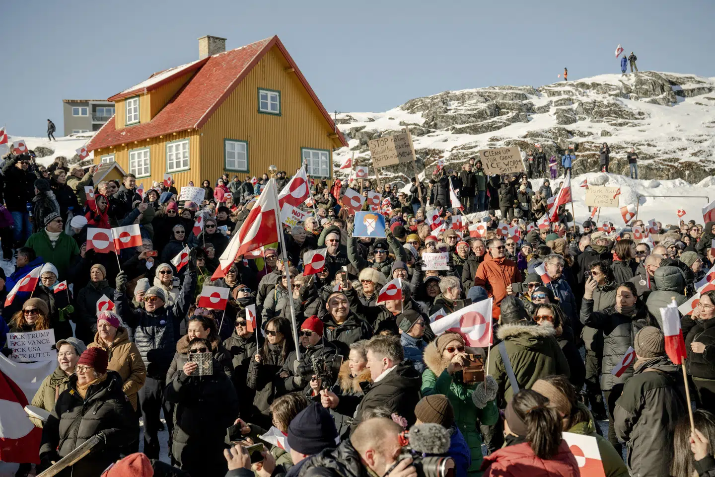 Den største demonstration i grønlandsk historie fandt sted den 15. marts 2025 på tværs af hele landet. Hele vejen fra Qaanaaq i nord til Qaqortoq i syd og Tasiilaq i øst gik folk på gaden for at demonstrere mod Trumps ønske om at overtage Grønland.