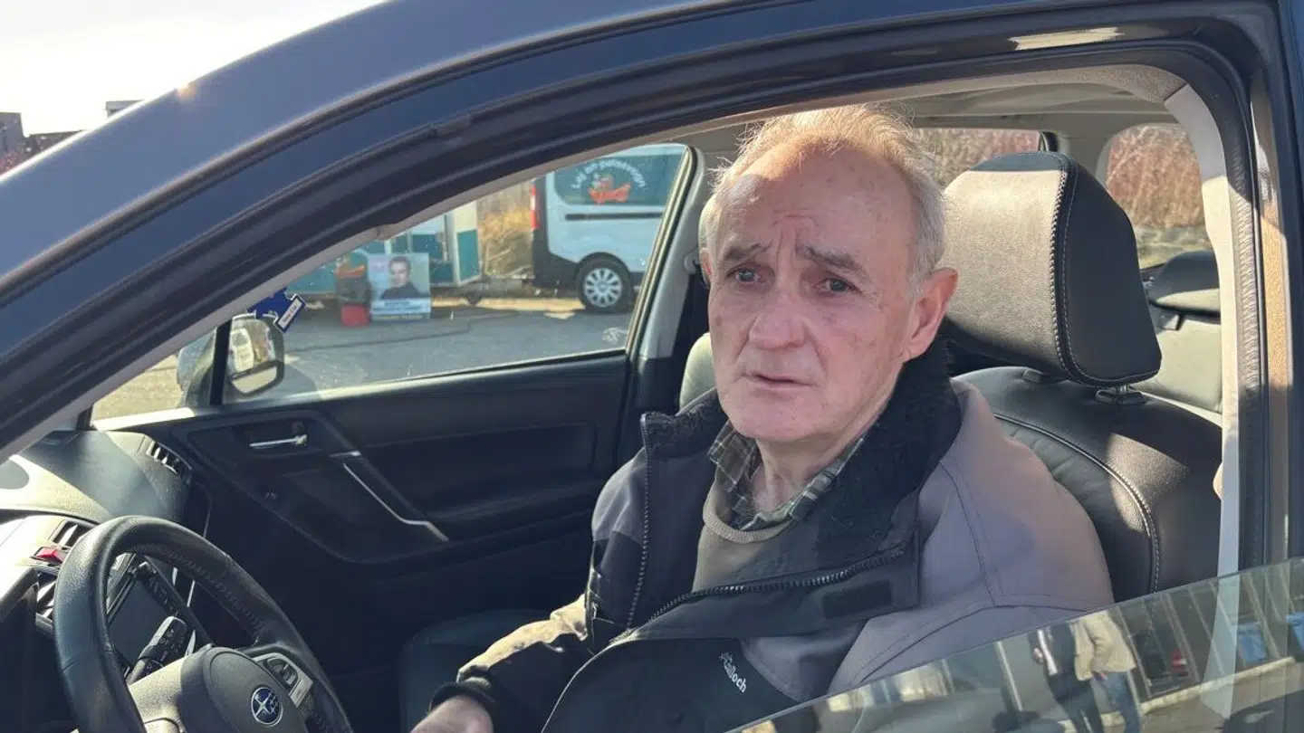 Jørgen Ejsenhardt forsøger at spare mest muligt på kørslen.