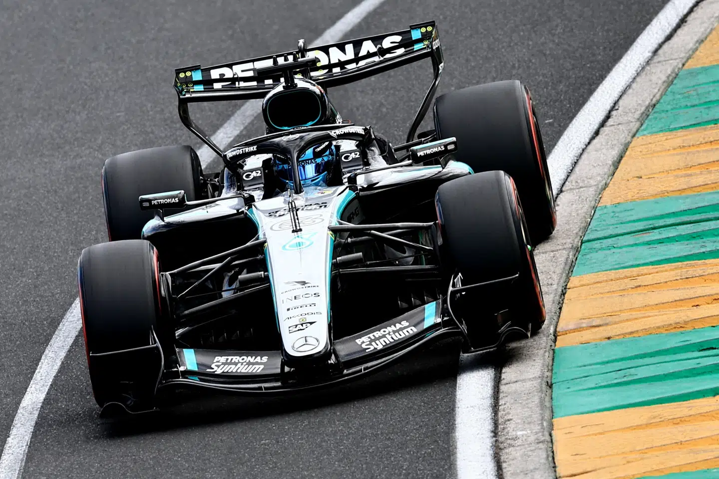 George Russell havde god fart i sin Mercedes søndag i Australien.