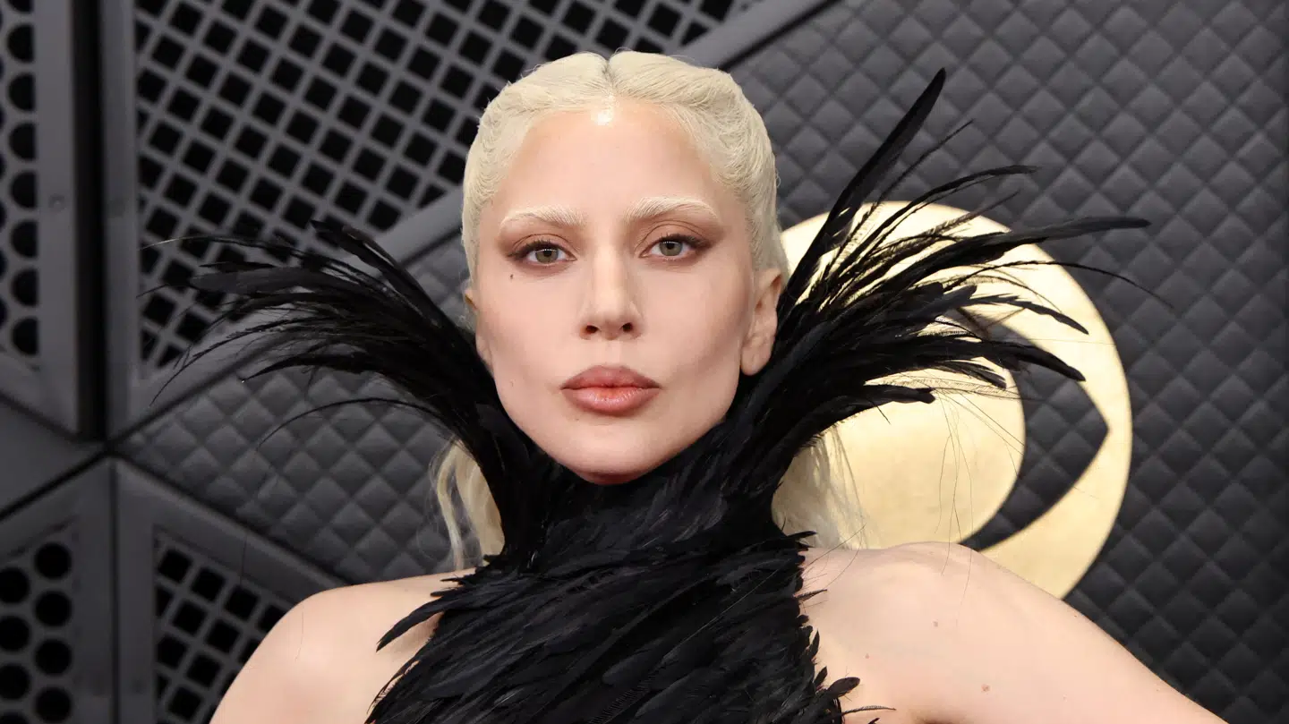 Lady Gaga fortæller, at hun og hendes forlovede planlægger 'snart' at få sat ring på fingrene.