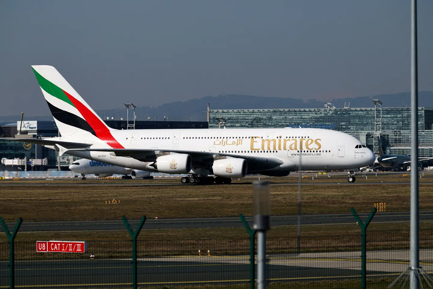 Et fly fra luftfartsselskabet Emirates i Frankfurt lufthavn i Tyskland. (Arkivfoto).