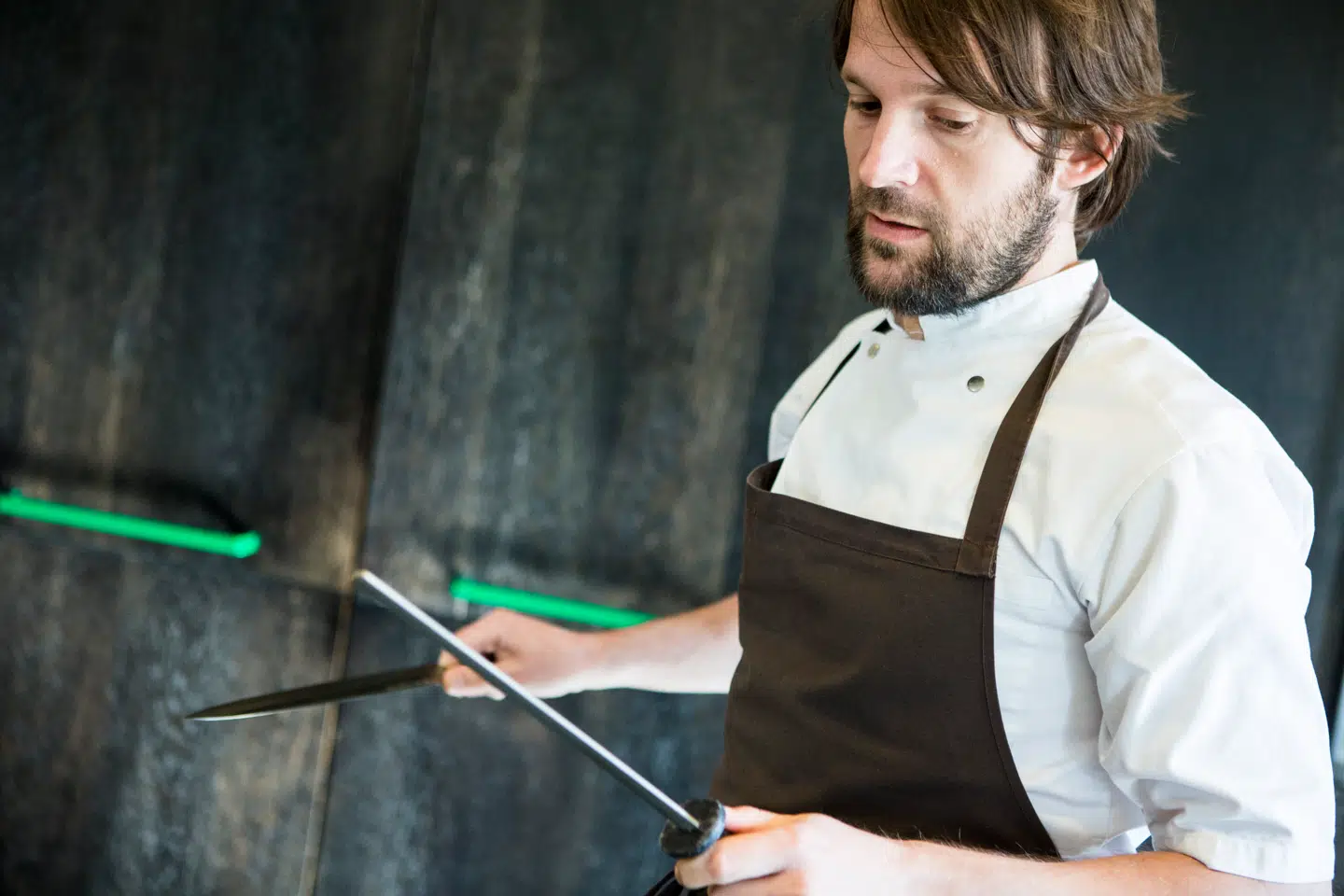 35 medarbejdere udtaler til den hæderkronede amerikanske avis, The New York Times, om vold og psykisk terror udført af René Redzepi.