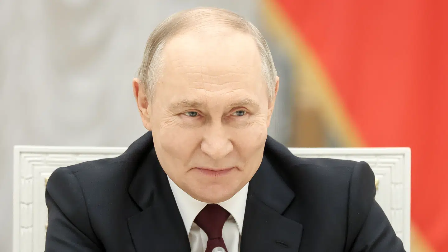 Den russiske præsident Vladimir Putins magtbase kan smuldre hurtigt, mener en ekspert.