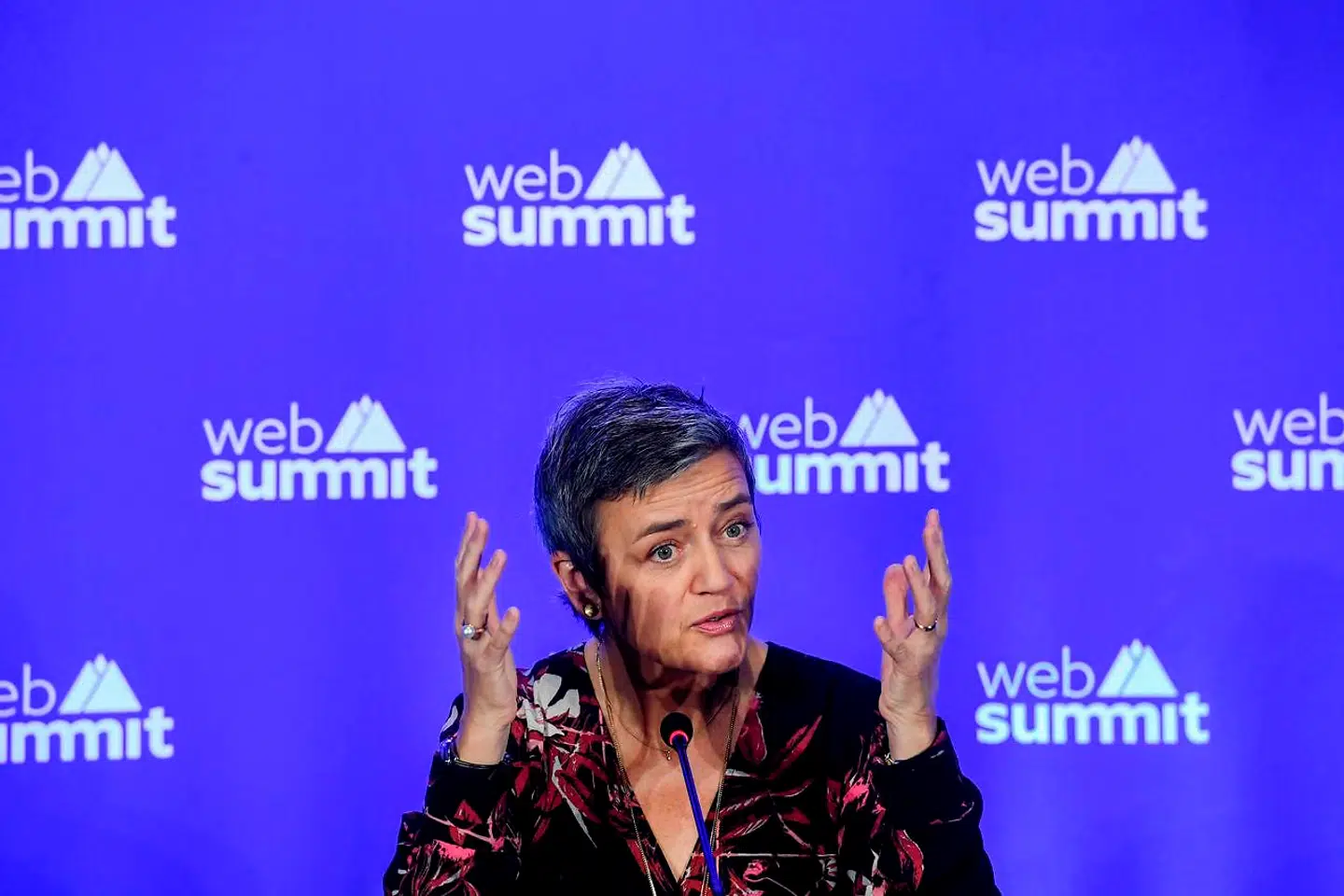 EU-Kommissær Margrethe Vestager har fået sig en kritiker i Mærsk-topchef Søren Skou, som mener, at Europas politikere i højere grad bør fokuserer på regionens konkurrencekraft over for USA og Kina.