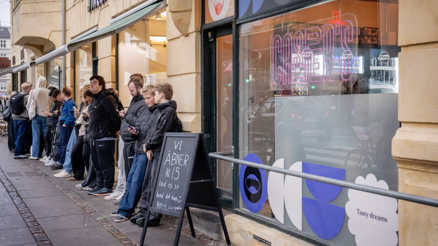 Køerne var lange på Frederiksberg, da burgerbaren åbnede.