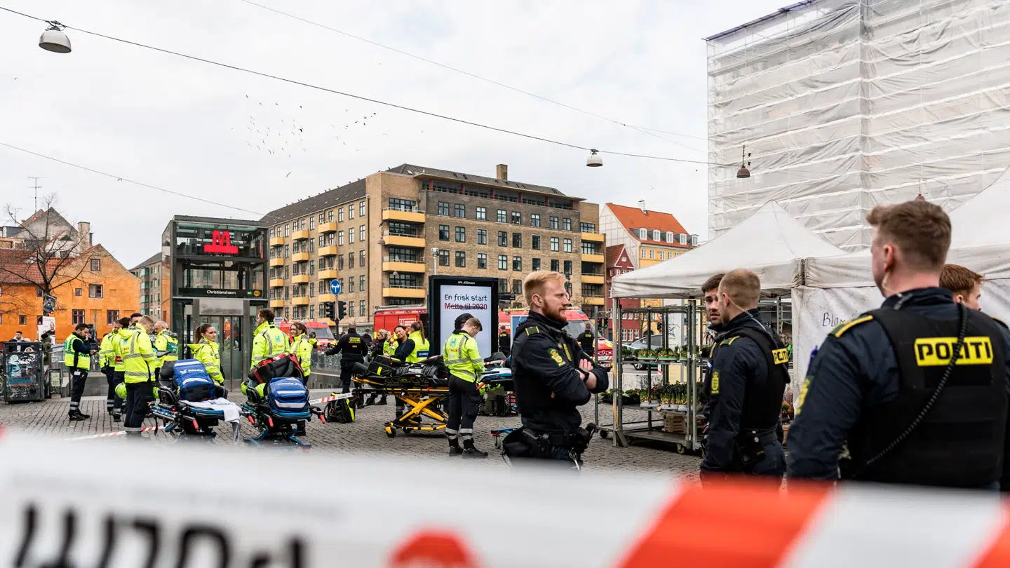 Brandalarm er gået på stationen ved Christianshavn Metro i København, søndag den 8. marts 2026. Beredskabet arbejder på stedet.