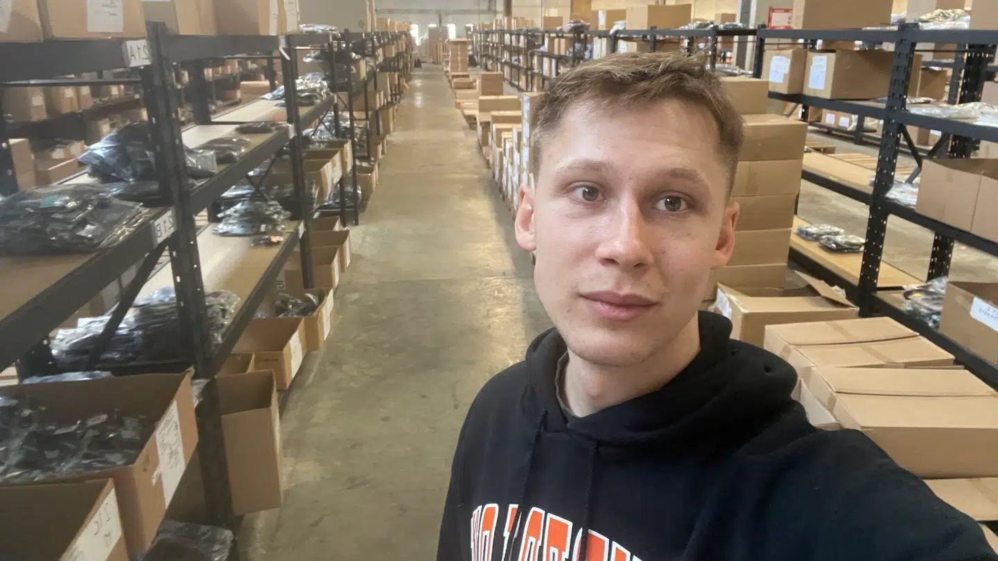 23-årige Villads Leth ejer og driver virksomheden Wilmo.ai. Han er bekymret for en formueskats konsekvenser for sin virksomhed.