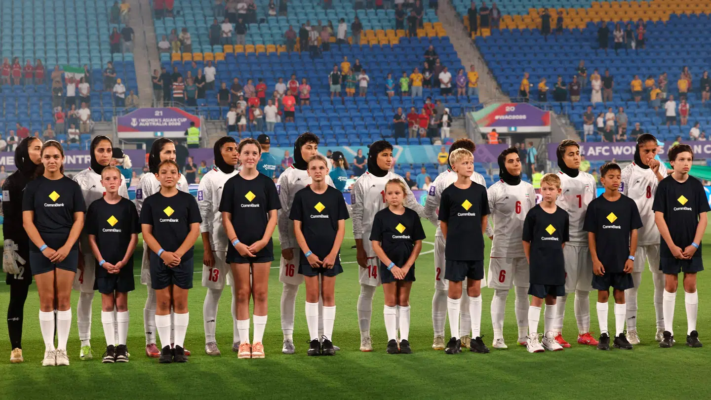 Efter protesten på fodboldbanen, bliver der nu opfordret til beskyttelse af det iranske kvindelandshold i fodbold.