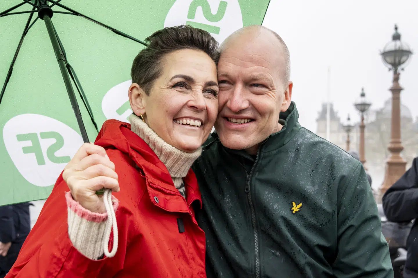 Pia Olsen Dyhr (SF) og Pelle Dragsted (EL) er enige om, at Mette Frederiksen (S) skal droppe sin flirten med Venstre. (Arkivfoto).