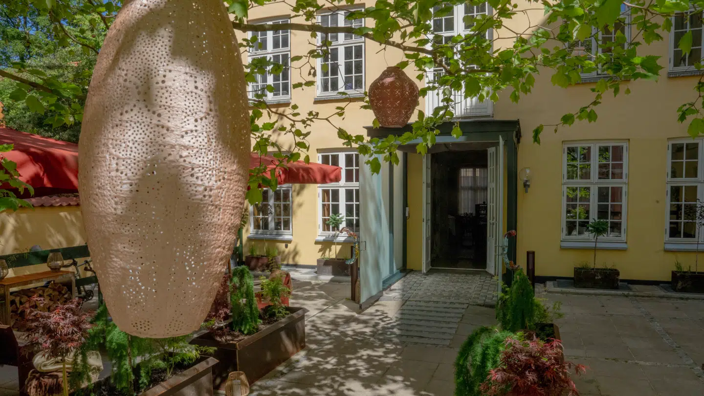 Køkkenchefen på Restaurant Udtryk i Teglgårdsstræde i København er blevet fyret, skriver Berlingske.