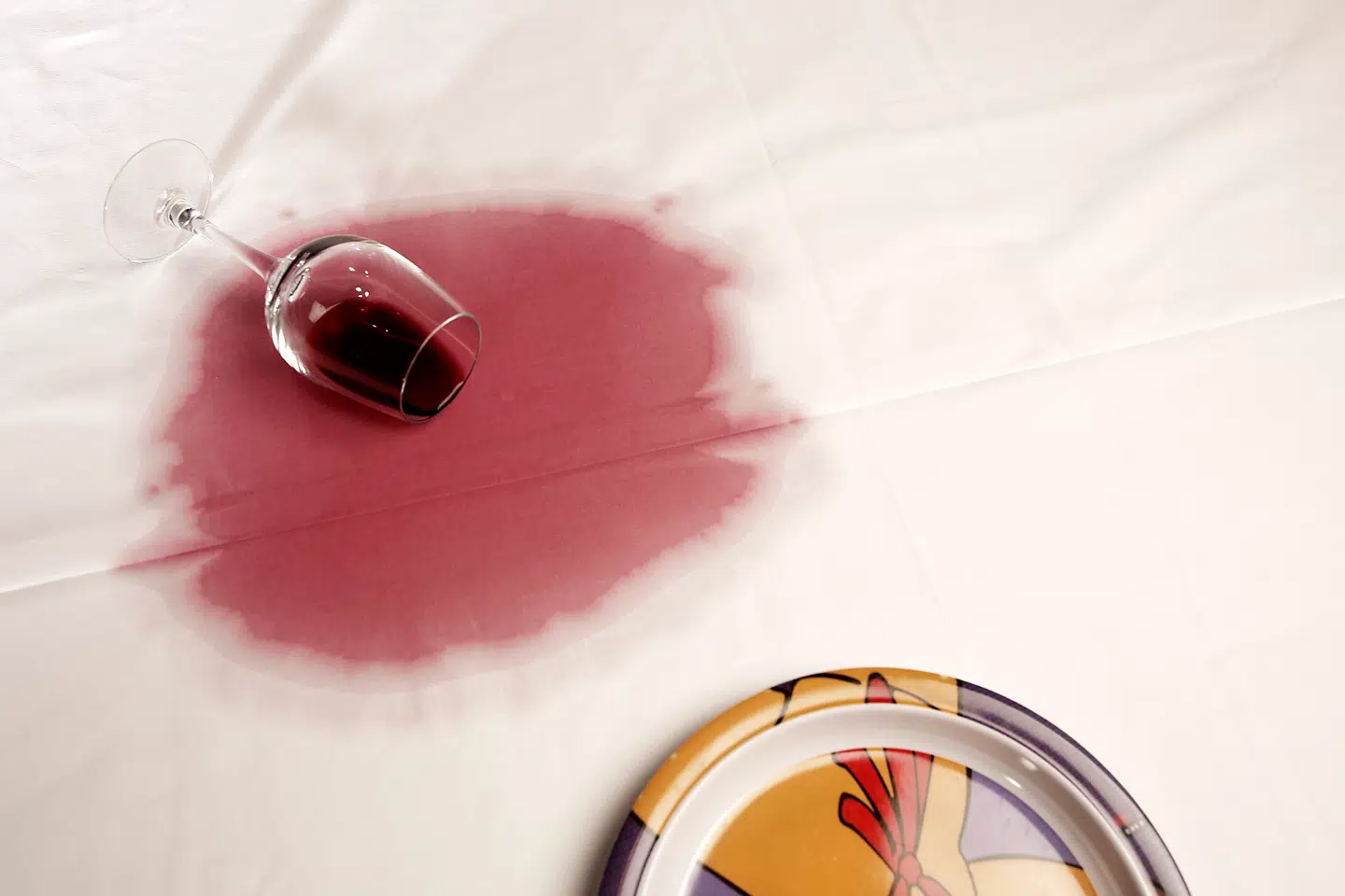 Der synges, danses og råbes i Frantz Leander Hansens nye prosasamling.