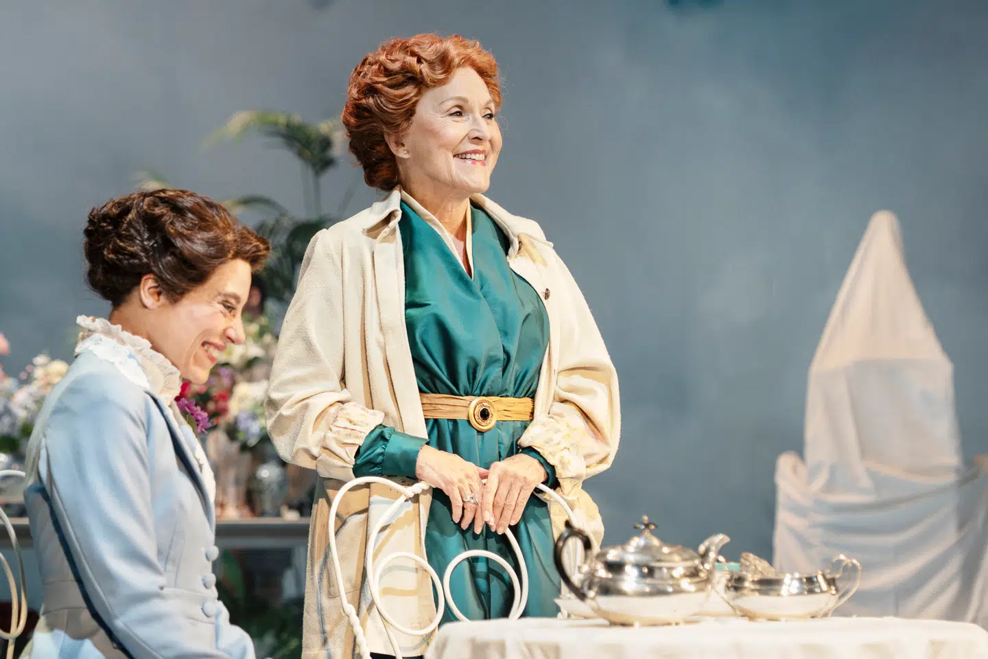 Susse Wold i »My Fair Lady«, der netop nu spiller på Det Ny Teater. Nu er det store teater, der gør sig primært i musicals, truet af en blokade.