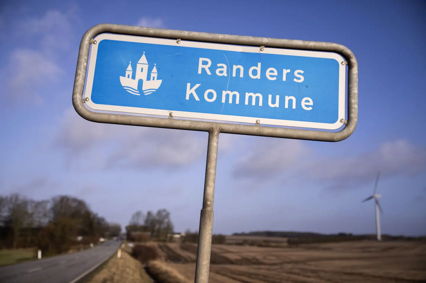 Efter Dao har haft flere udfordringer med postleveringen, tager Randers Kommune nu konsekvensen og beder i stedet borgerne om selv at afhente nye kørekort i Borgerservice. Udviklingen bliver løbende fulgt og vurderet af Borgerservice. (Arkivfoto.)