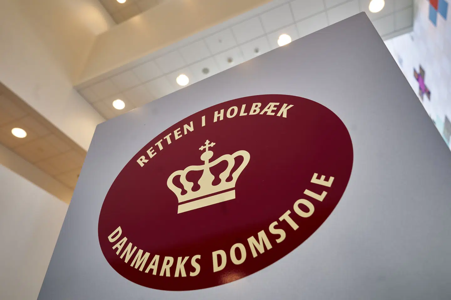 Retten i Holbæk udskyder dom til Markus Hvass, der er kendt fra tv-programmet "Naboen fra helvede". Den afsiges i stedet først 16. marts klokken 12.