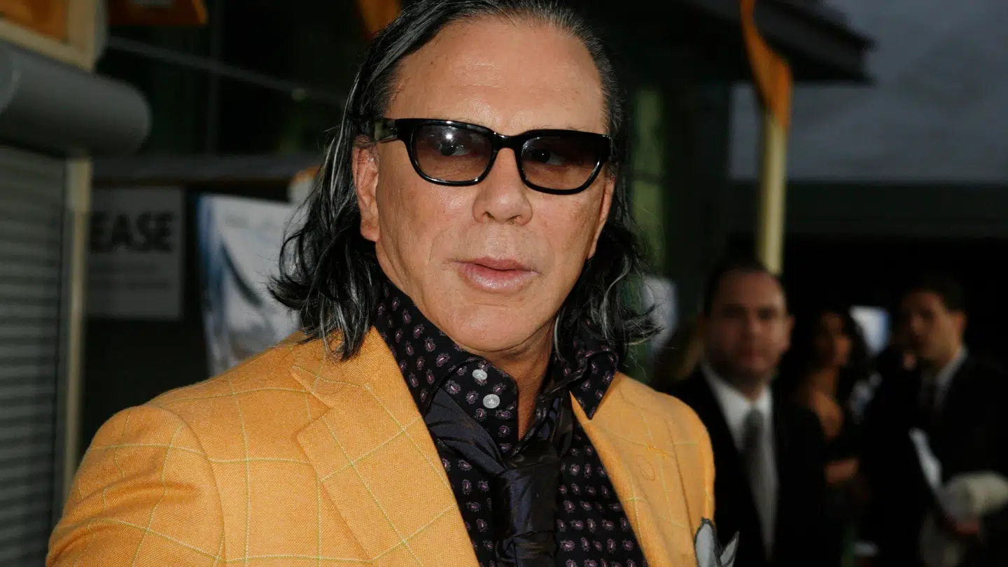 Den ikoniske 80'er-skuespiller Mickey Rourke mister officielt sin lejebolig, hvor han boede i over et årti.