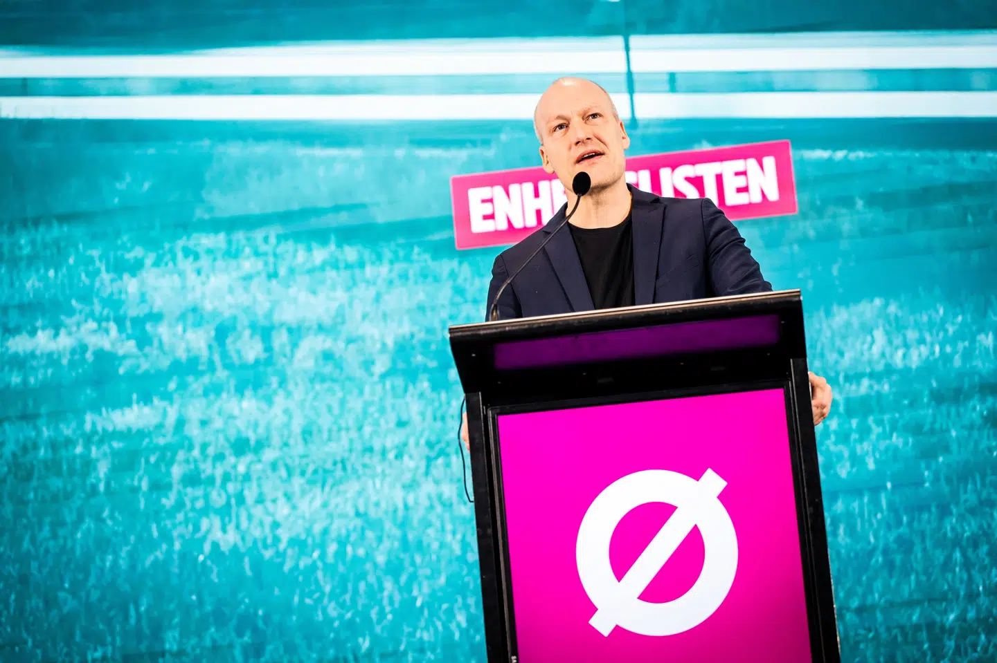 Enhedslistens politiske ordfører, Pelle Dragsted, vil indføre prisloft på gas og olie - men ikke for velstående familier. (Arkivfoto).