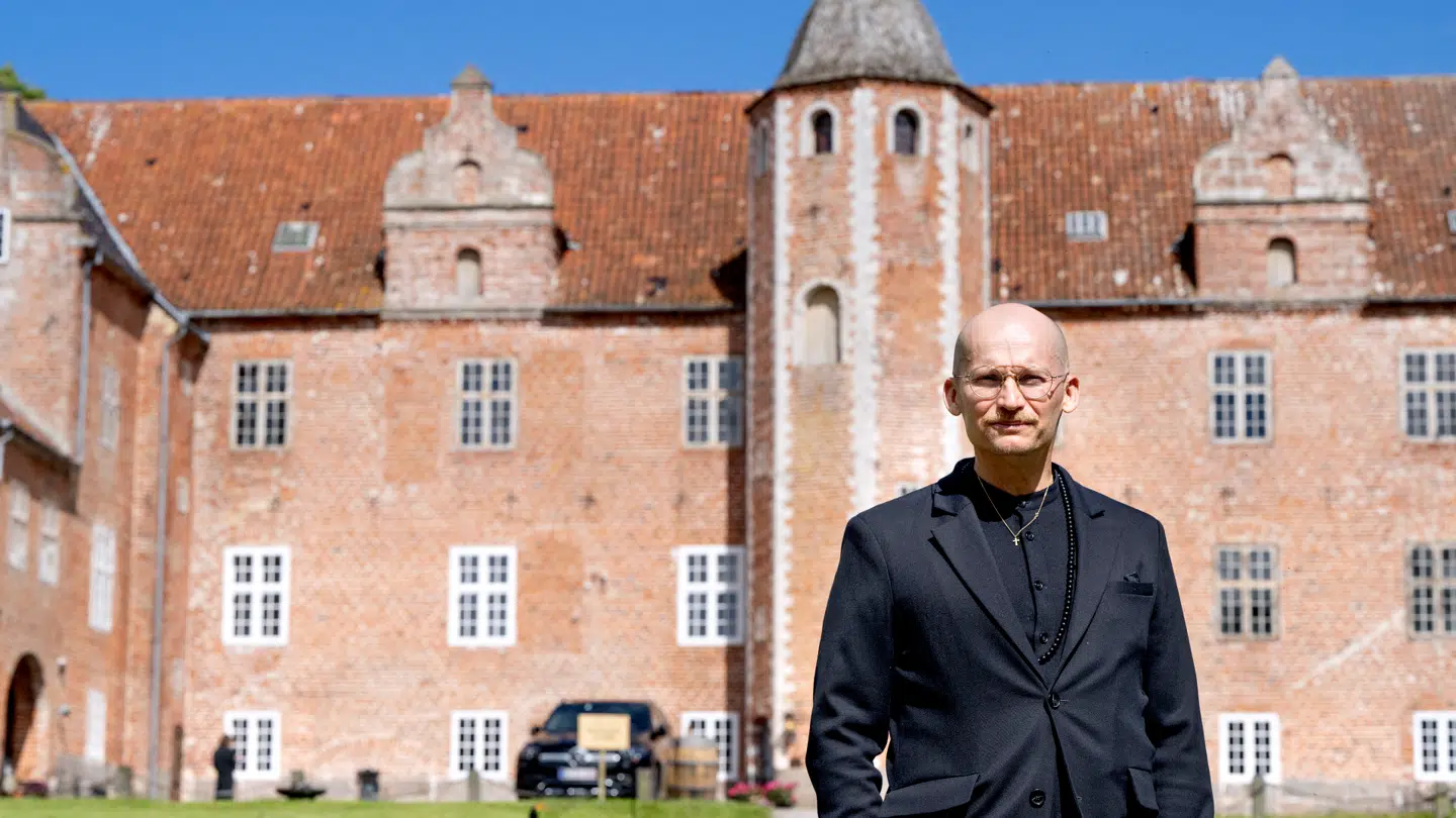 Harridslevgaard Slot udenfor Bogense på Nordfyn er blevet købt af erhvervsmanden Christian Stadil.